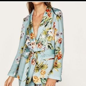 Zara blue floral blazer